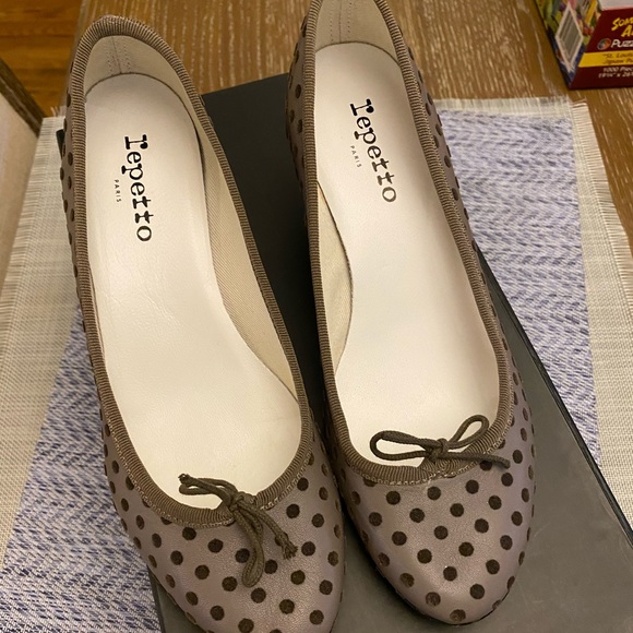 Repetto Shoes - Like new Repetto heels